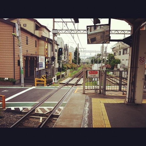 시모키타자와역. 아 분위기 좋다+_+ (Taken with Instagram at 下北沢駅 (Shimokitazawa Sta.))